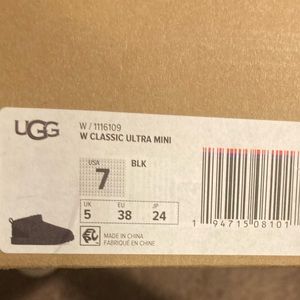 Ugg ultra mini new size 7 womens bootsp